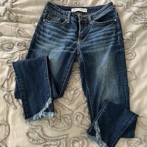 Buckle BKE Stella Mid-Rise Slim Fit Ankle Skinny